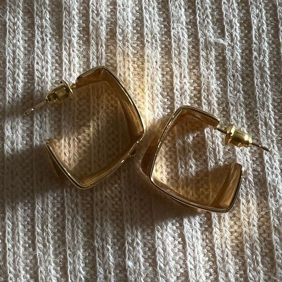 Nordstrom Gold Earrings - Picture 1 of 3